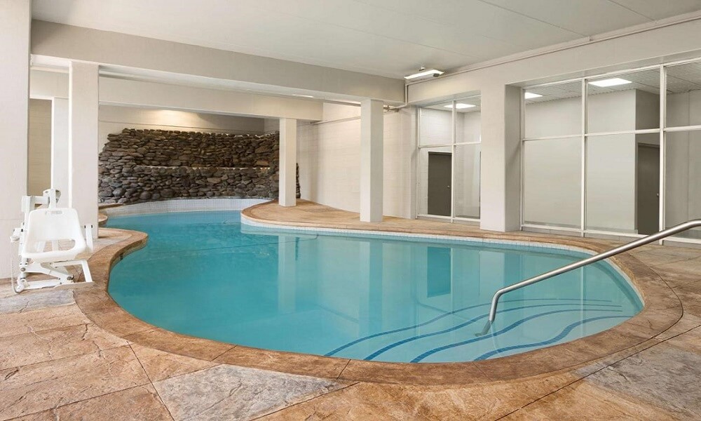 Hotels With Indoor Pools in Gatlinburg Tennessee: County Inn & Suites, Gatlinburg
