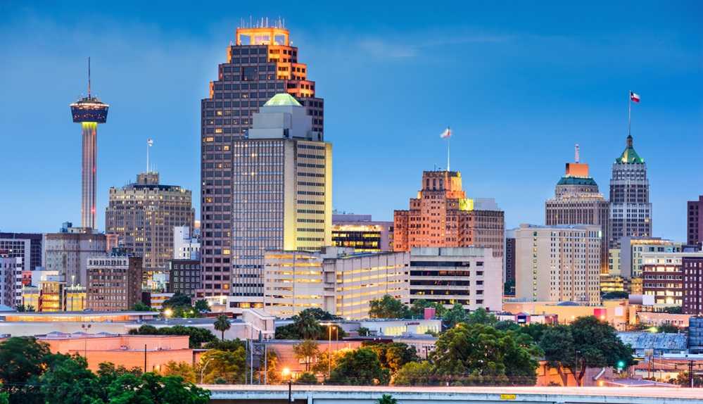 San Antonio, one of the largest cities in the USA by population, skyline at dusk.